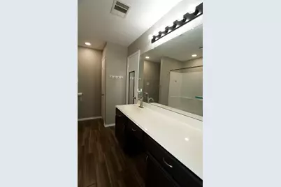 2710 Sockeye Drive, Houston, TX 77045 - Photo 9