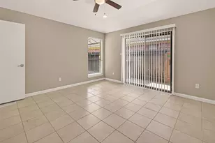 10810 Umber Ct, Houston, TX 77099 - Photo 25