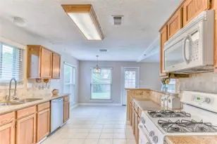 7110 Yardley Dr, Katy, TX 77494 - Photo 17