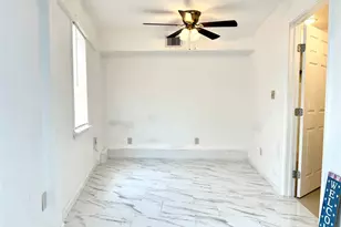 421 Sidney St, Houston, TX 77003 - Photo 3