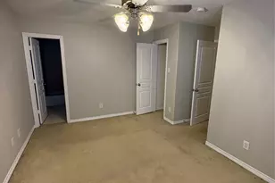 2614 Enclave At Shady Acres Ct, Houston, TX 77008 - Photo 11