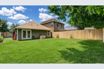 8647 Suburban Oaks Road, Houston, TX 77093 - Photo 19