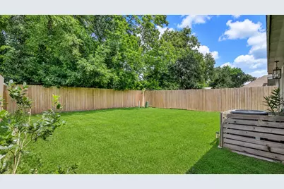 8647 Suburban Oaks Road, Houston, TX 77093 - Photo 21