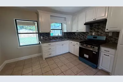 10425 Chambers Street, Houston, TX 77034 - Photo 5