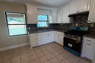 10425 Chambers St, Houston, TX 77034 - Photo 5