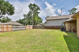 6615 Goldspier St, Houston, TX 77091 - Photo 33