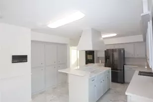 2210 Shadowbriar Dr, Houston, TX 77077 - Photo 15