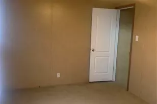 710 Parkmoor Blvd, Edna, TX 77957 - Photo 21
