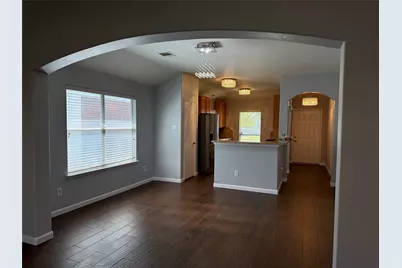 15327 Summerlyn Point Lane, Houston, TX 77053 - Photo 11