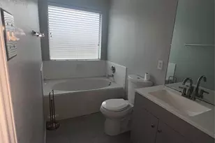 15327 Summerlyn Point Ln, Houston, TX 77053 - Photo 27