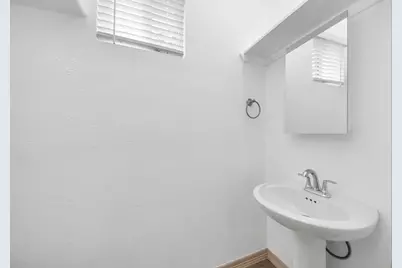 5947 Southseas Street, Houston, TX 77033 - Photo 25