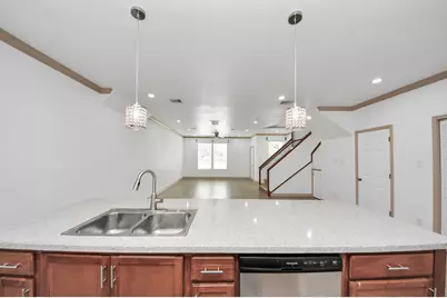 5947 Southseas Street, Houston, TX 77033 - Photo 13