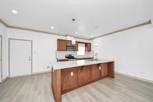 5947 Southseas St, Houston, TX 77033 - Photo 15