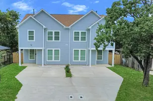 5947 Southseas St, Houston, TX 77033 - Photo 7