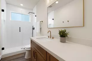 1138 W 16th St, Houston, TX 77008 - Photo 7