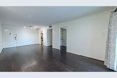 7575 Katy Freeway #103, Houston, TX 77024 - Photo 3