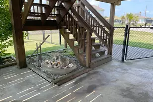 16647 John Silver Rd, Jamaica Beach, TX 77554 - Photo 45