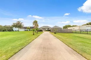 4001 29th St N, Texas City, TX 77590 - Photo 3