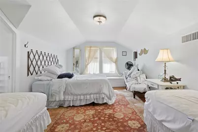 215 N Haupstrasse Street, Carmine, TX 78932 - Photo 33