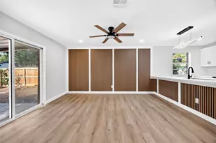 2426 Woodsdale Blvd, Houston, TX 77038 - Photo 9