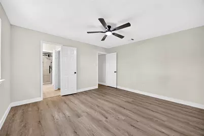 2426 Woodsdale Boulevard, Houston, TX 77038 - Photo 21