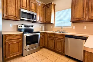 312 Hunt Rd, Baytown, TX 77521 - Photo 15