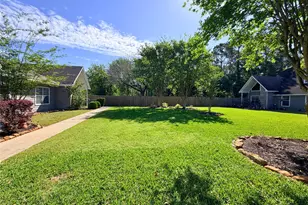 312 Hunt Rd, Baytown, TX 77521 - Photo 3