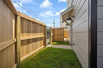 2806 Mills Street, Houston, TX 77026 - Photo 7