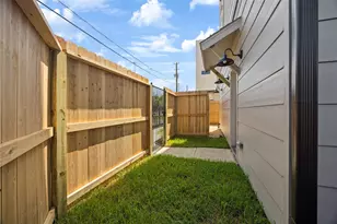 2806 Mills St, Houston, TX 77026 - Photo 7