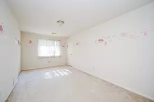 9731 New Kent Dr, Sugar Land, TX 77498 - Photo 23