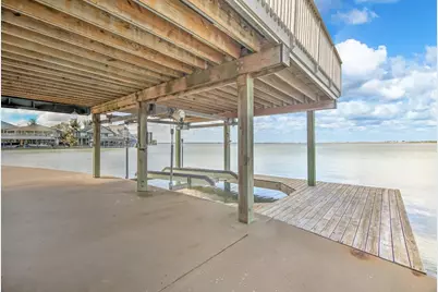 427 Tahiti Road, Tiki Island, TX 77554 - Photo 49