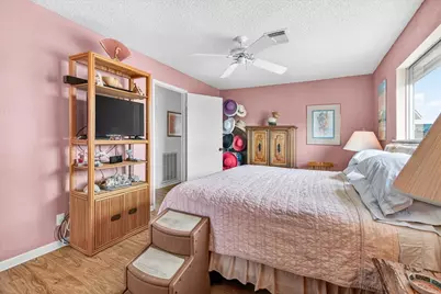 427 Tahiti Road, Tiki Island, TX 77554 - Photo 31