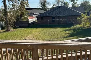 8602 Alsuma St, Houston, TX 77029 - Photo 5