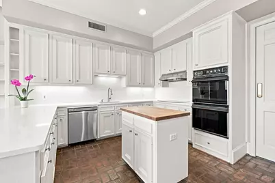 1422 Nantucket Drive #A, Houston, TX 77057 - Photo 9