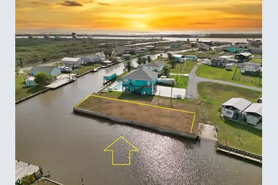 140 County Road 200, Sargent, TX 77414 - Photo 5