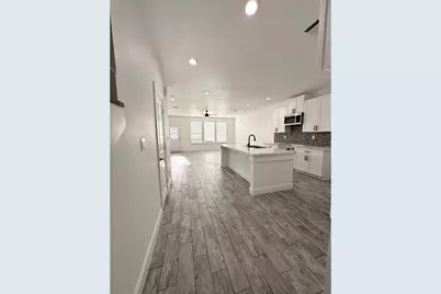 7710 Darnay Drive #A, Houston, TX 77033 - Photo 5