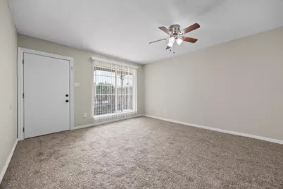 9616 Long Point Road #54, Houston, TX 77055 - Photo 5