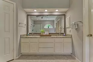 14 Feather Branch Ct, The Woodlands, TX 77381 - Photo 25