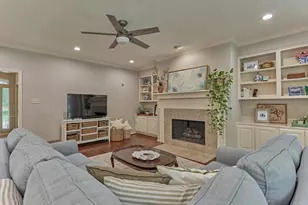 14 Feather Branch Ct, The Woodlands, TX 77381 - Photo 13