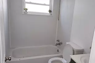 512 Harold Ln, Baytown, TX 77521 - Photo 7