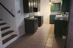 512 Harold Ln, Baytown, TX 77521 - Photo 3