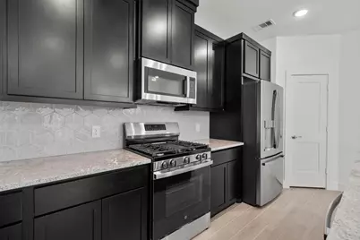 5243 Celestial Court, Iowa Colony, TX 77583 - Photo 11