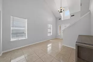 11811 Fossil Rock Ln, Houston, TX 77034 - Photo 5