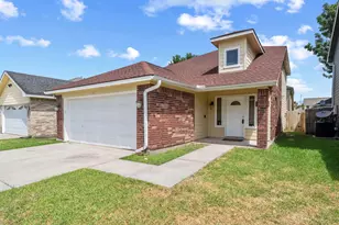 11811 Fossil Rock Ln, Houston, TX 77034 - Photo 1