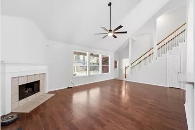 26 Griffin Hill Court, The Woodlands, TX 77382 - Photo 5