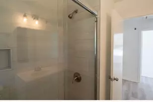 10221 Bretton Dr, Houston, TX 77016 - Photo 27