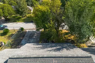 10221 Bretton Dr, Houston, TX 77016 - Photo 31