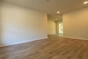 10221 Bretton Dr, Houston, TX 77016 - Photo 7