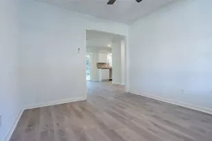 10221 Bretton Dr, Houston, TX 77016 - Photo 9