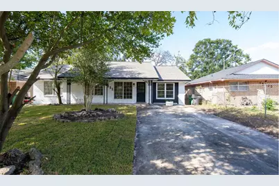 10221 Bretton Drive, Houston, TX 77016 - Photo 3